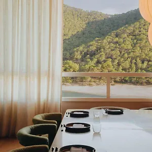 Mondrian Ibiza 5*, Cala Llonga (Ibiza) Spain